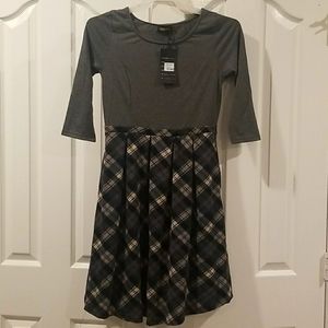 Reborn fall plaid maternity dress nwt